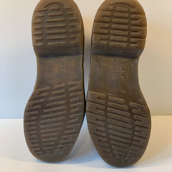 Doc Martens Shoes. Vintage, made in England. Sz 8.5 Mens - Picture 6 of 6